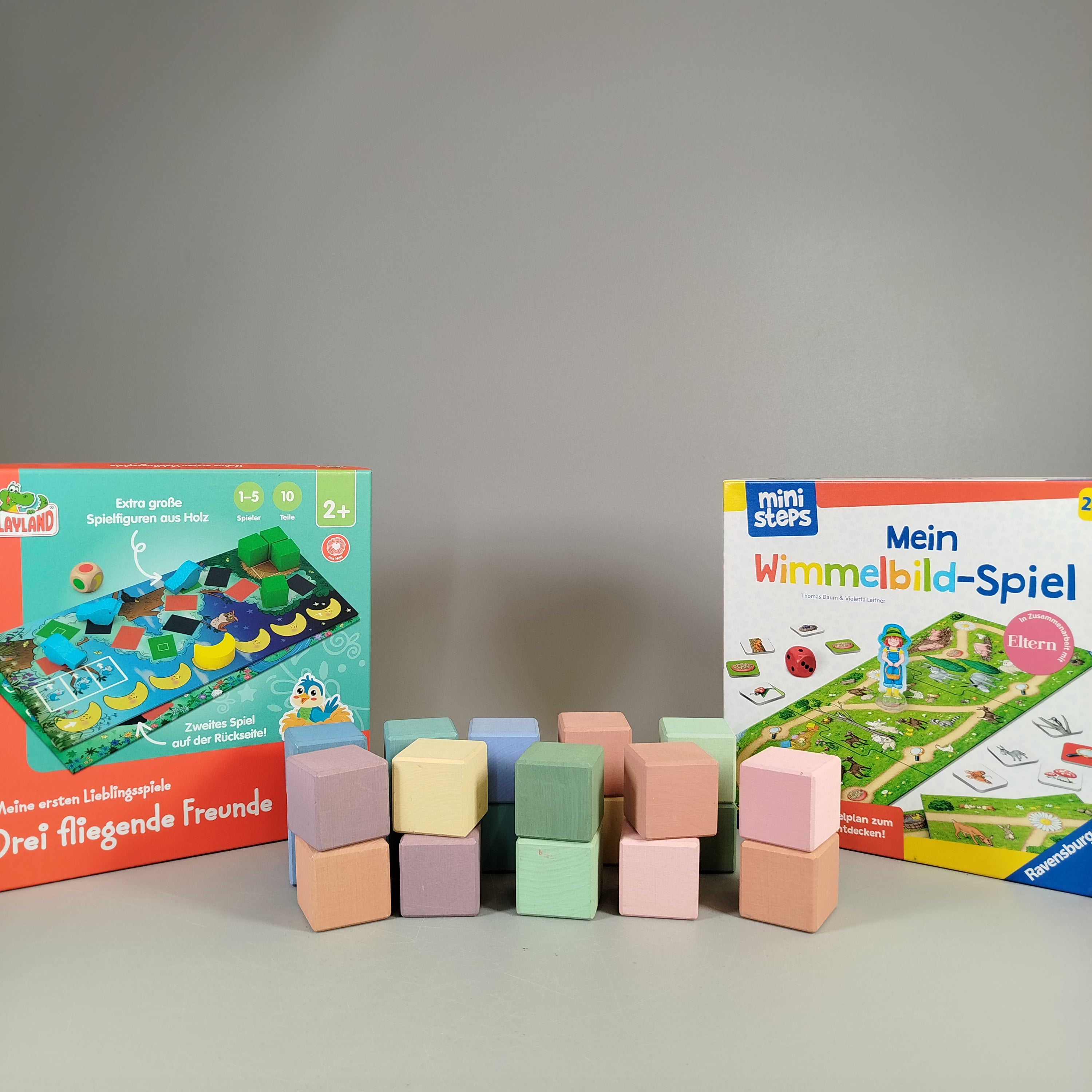 Spieleset mit 2 Spielen und Bausteinen